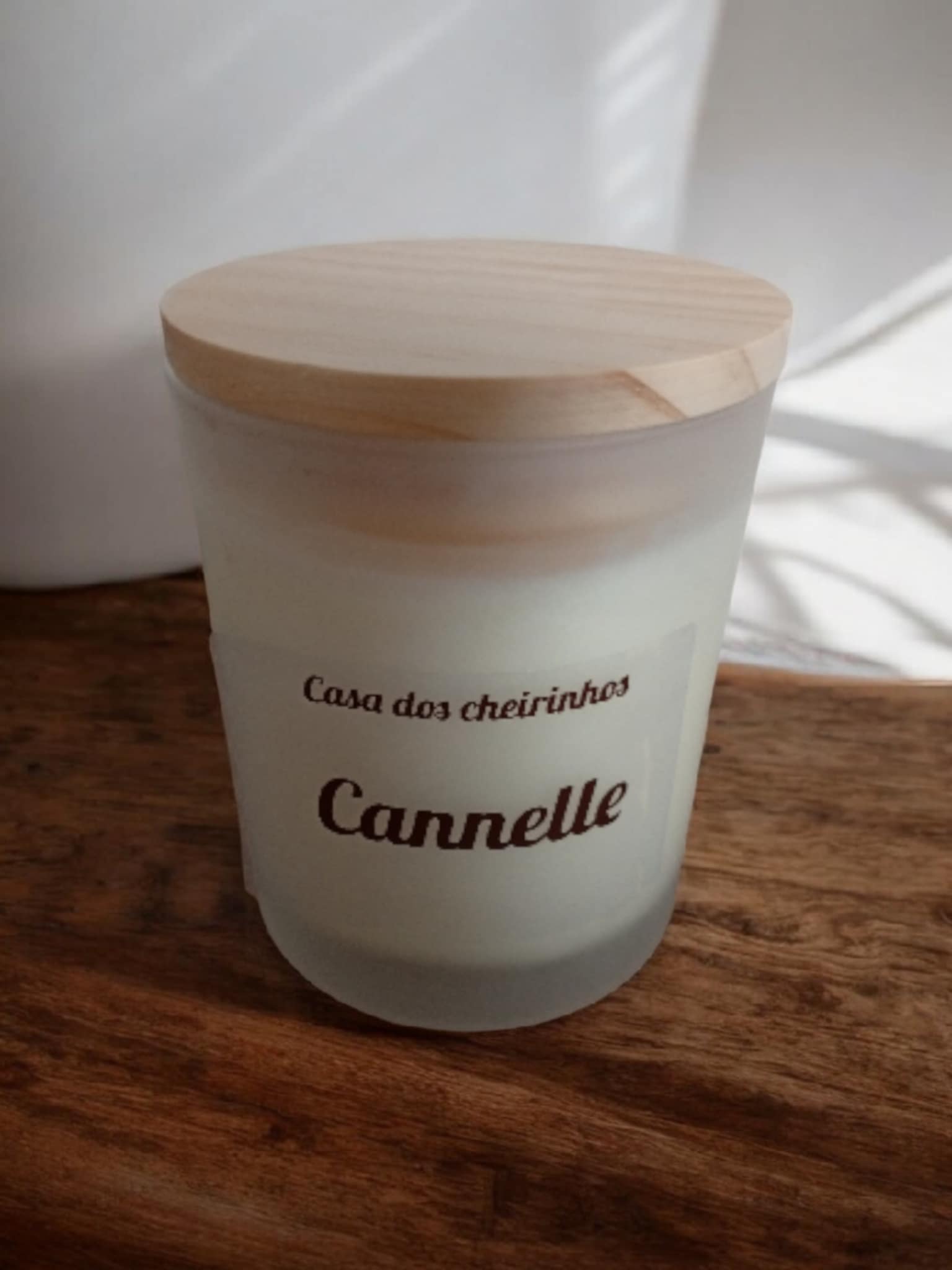 Cinnamon candle